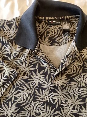 Men’s AXCESS Floral Pattern Short Sleeve 1/4 Button Down Size XL